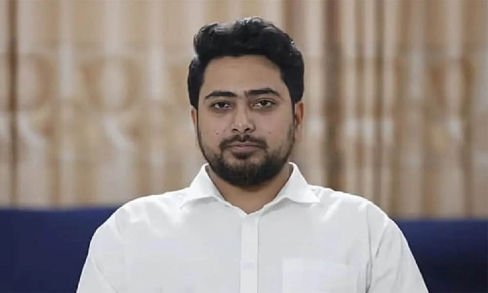 ‘রাজাকারের বাচ্চা’ মন্তব্যে অপমানিত শিক্ষার্থীরা: ট্রাইব্যুনালে নাহিদ